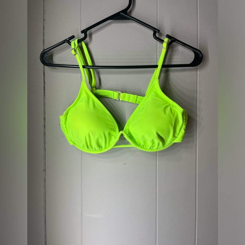 CLASPED BACK NEON GREEN BIKINI TOP